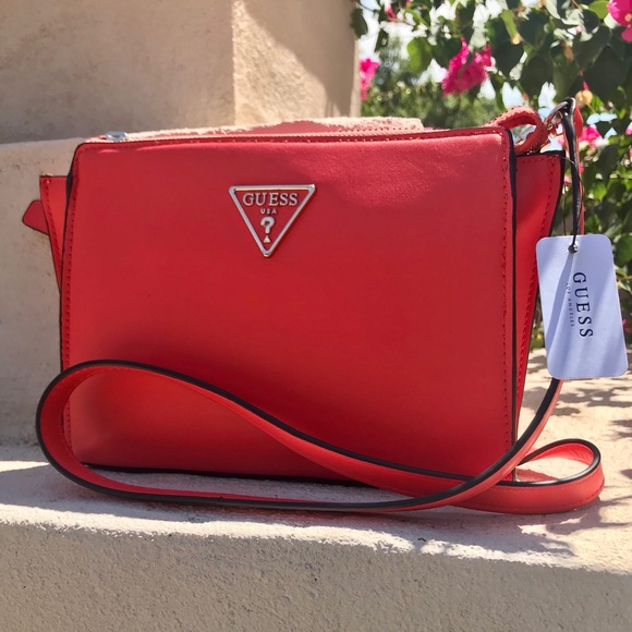 Guess Purse - Picture 2 of 6